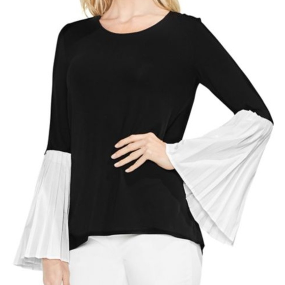 🐼Vince Camuto Blk/Wht Top🐼**NWT** - Picture 1 of 2